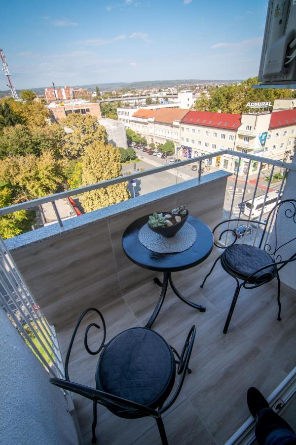 Sky Apartment Slavonski Brod Exterior foto